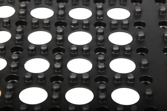 Εναρμονισμένα στρώματα κατά της κόπωσης με τρύπες