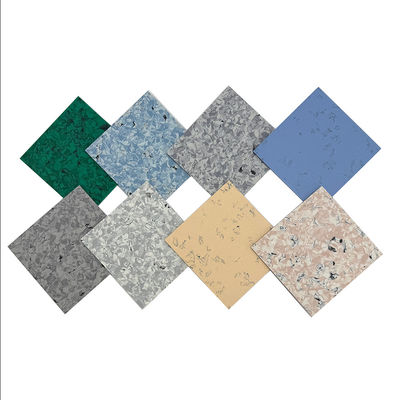 Αντιστατικό ελαστικό στρώμα ESD που προσφέρει ηλεκτροστατικό έλεγχο εκκένωσης και άνετη λύση δαπέδου για σταθμούς εργασίας