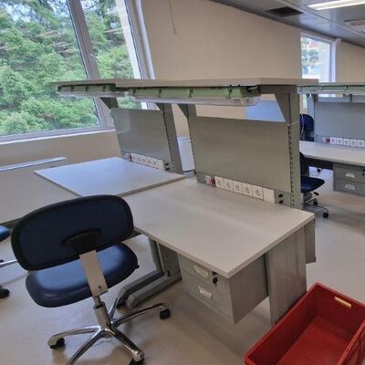 Προσαρμοσμένο ESD Workbench Μόνιμος αντιστατικός σταθμός εργασίας